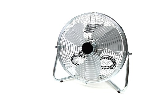 Pour une bonne aération, se servir d’un ventilateur silencieux